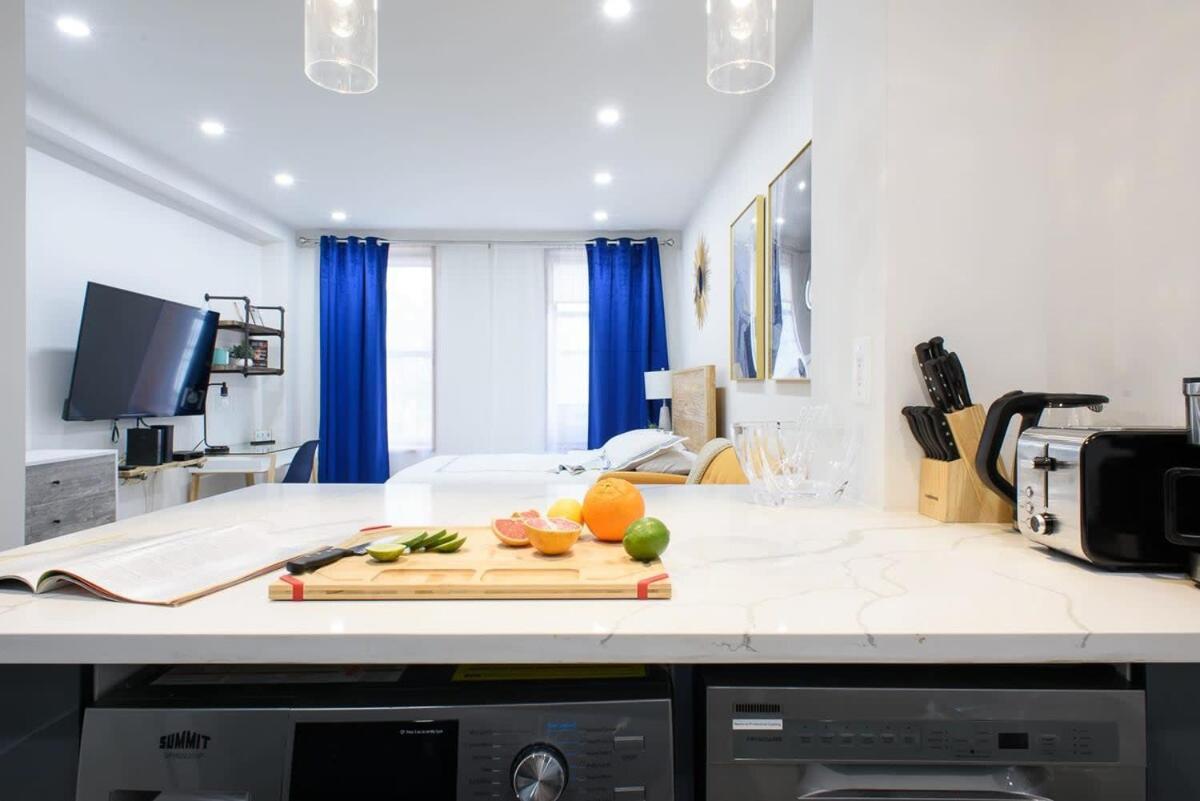 1597-12 New Prime Ues Wd In Unit New York