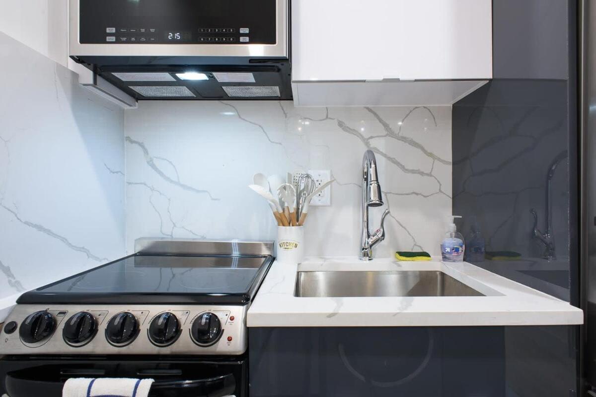 1597-12 New Prime Ues Wd In Unit Nova York